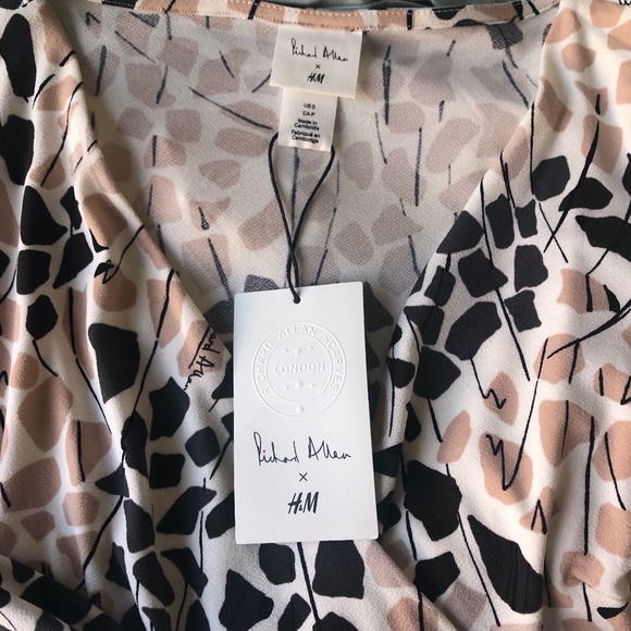 Richard Allan x H&M Printed Crepe Wrap-Front Dress, NWT, Small - Picture 3 of 4